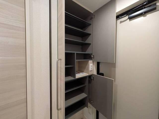 コーワロジデンス（101） 収納