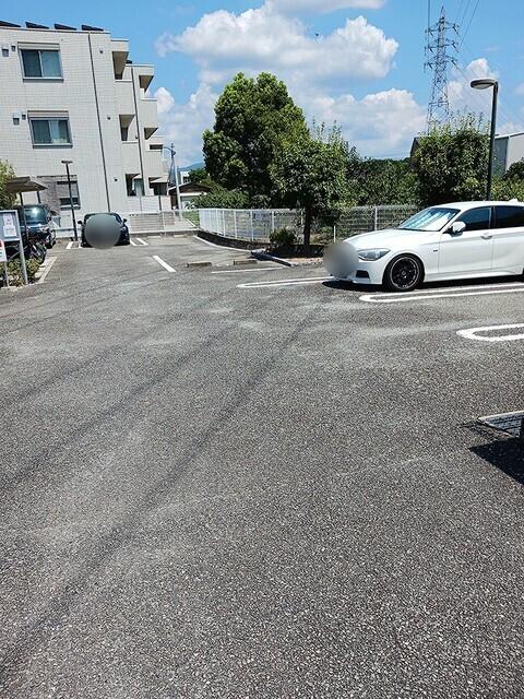 レジデンス佐々木Ⅳ（203） 駐車場