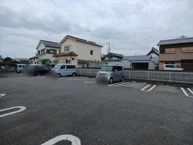 エスターブレＣ（101） 駐車場