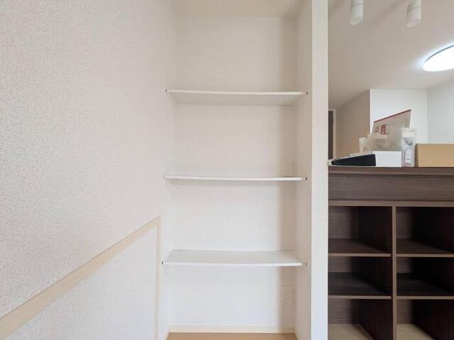 アローイン（102） 収納