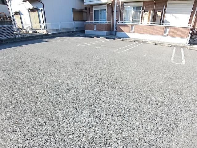 ソレイユ白浜北Ⅰ（103） 駐車場