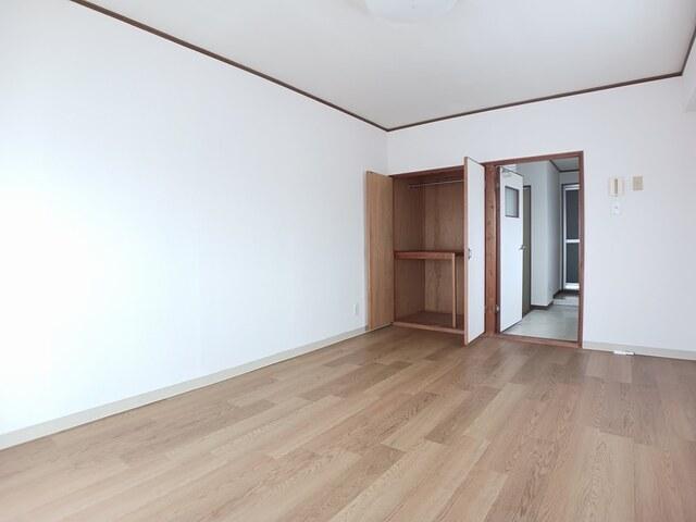 東町アーバンライフ（301） リビング