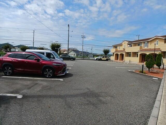 サン・フィオーレ大島Ⅱ（102） 駐車場