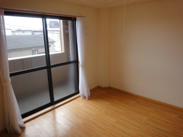 マンジュリカ 室内