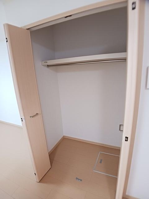 ウエスト　イリーデⅡ（101） 収納