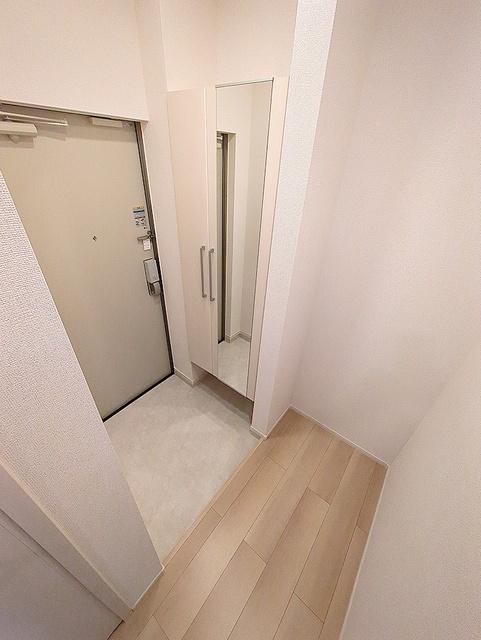 ヒカルサ神戸垂水山手（301） 玄関