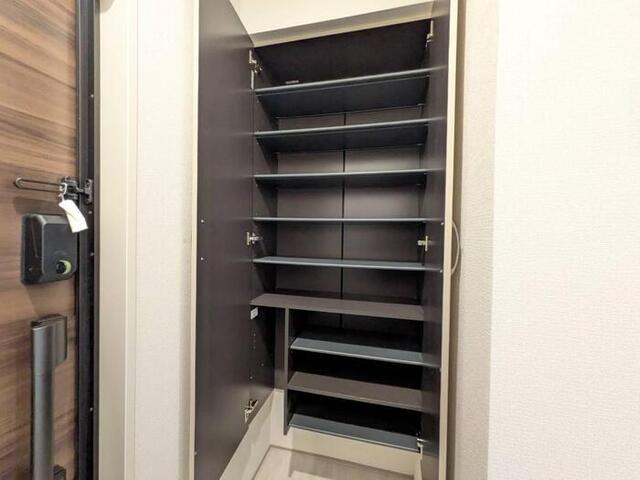 レジデンス尾上町（303） 収納