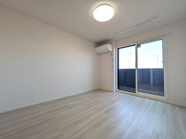 レジデンス尾上町（305） 室内