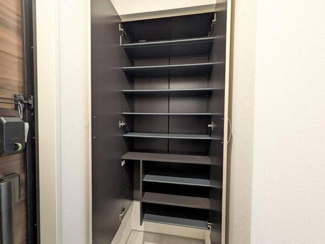 レジデンス尾上町（305） 収納