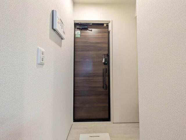 レジデンス尾上町（306） 玄関