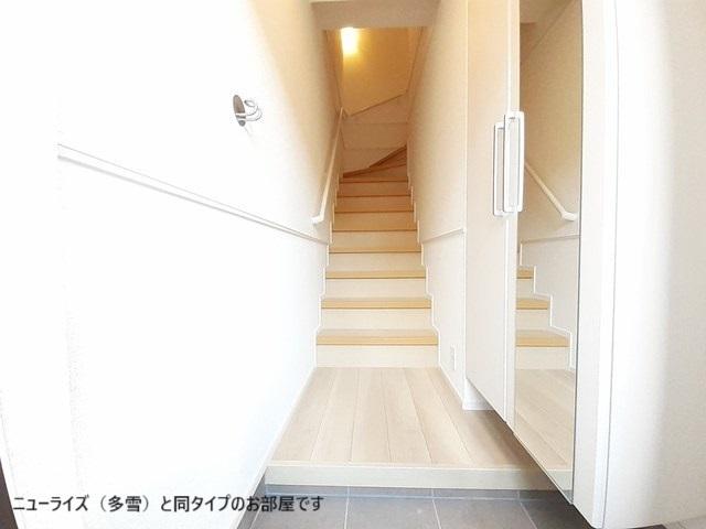 パイオニア　伏（205） 玄関
