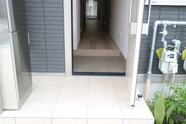 D-ROOM江井島（103） 玄関