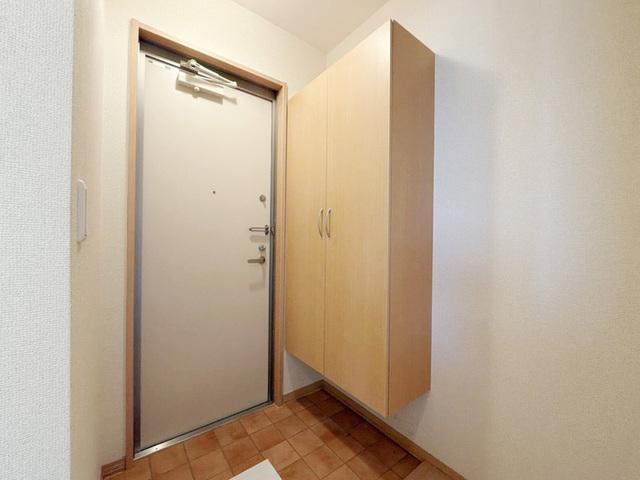クレスト西宮東（205） 玄関