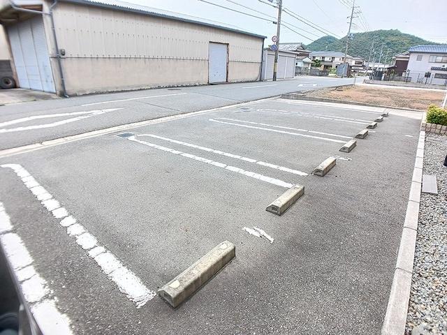 Ｙ．Ｒ．Ｍ　レジデンス（101） 駐車場