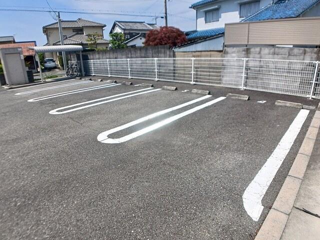 シュライン・フロント（201） 駐車場