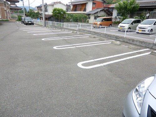 ウェントゥスⅠ（102） 駐車場