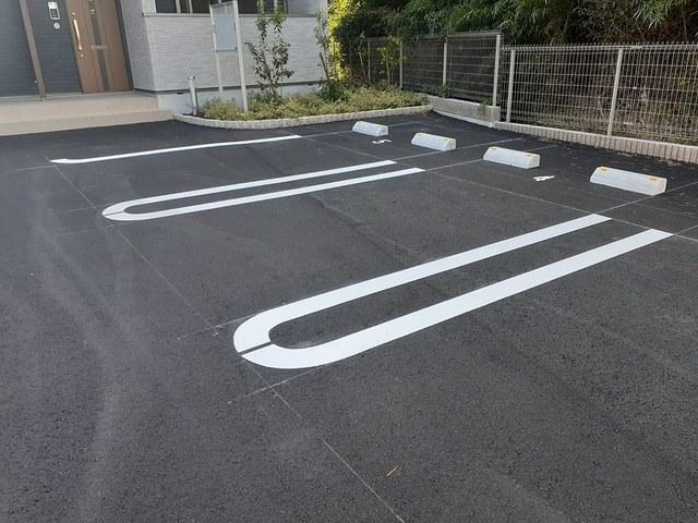 リヴェール西脇（104） 駐車場