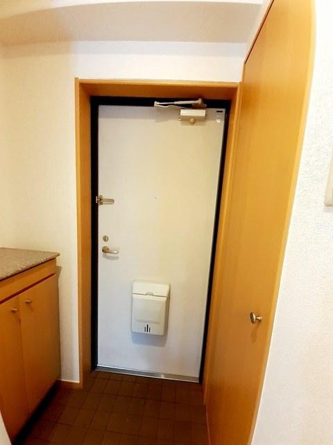ハッピー・デン（401） 玄関