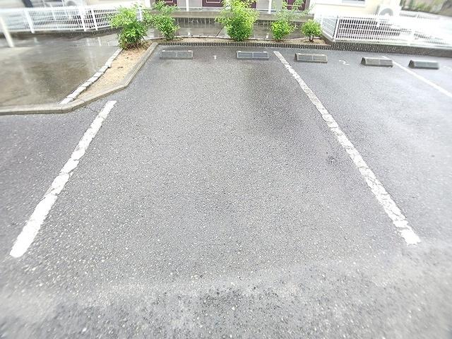 イチサンアベニューＡ（202） 駐車場