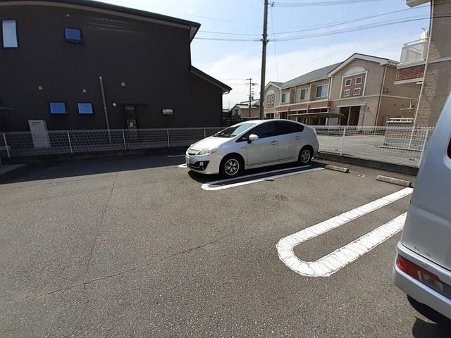 サニーガーデン（101） 駐車場