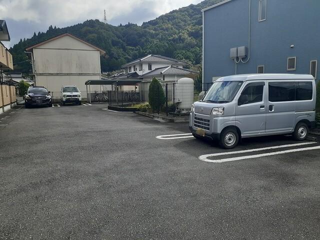 ラフレシール（104） 駐車場