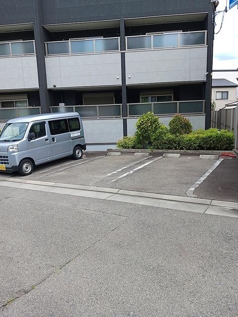 ラフェリオ１０５９（102） 駐車場