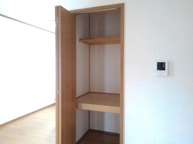 コンフォート阿江（102） 収納