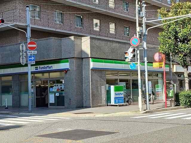 ファミリーマート神戸御幸通店様：50m
