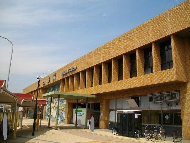 神戸市営地下鉄　名谷駅：1600m
