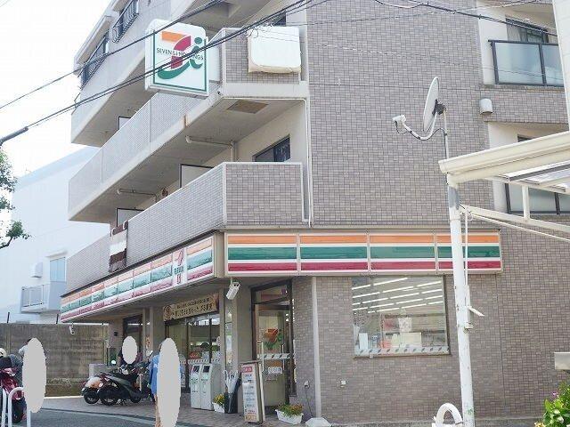 セブンイレブン泉が丘店：350m