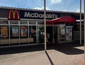 マクドナルド稲美店：700m