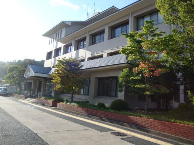 豊岡警察署：860m
