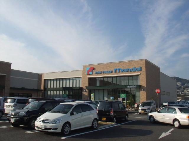万代南花屋敷店：1056m