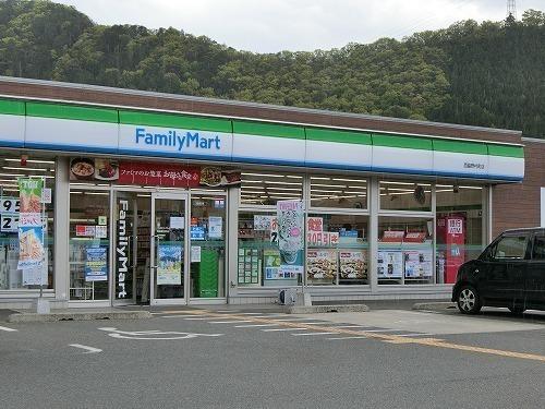 ファミリーマート西脇野村店：700m