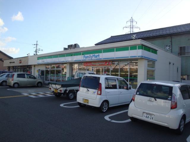ファミリーマート豊岡若松町店：576m