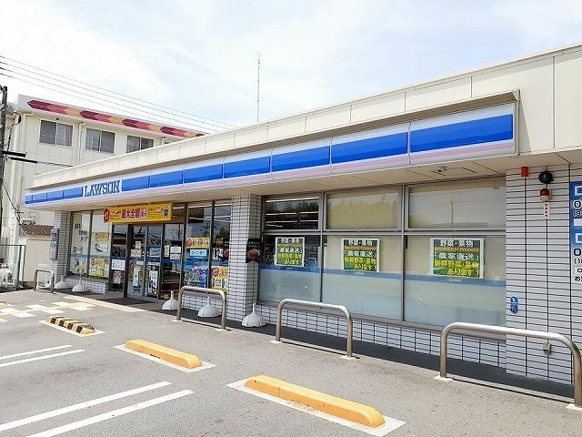 ローソン玉津田中店：700m