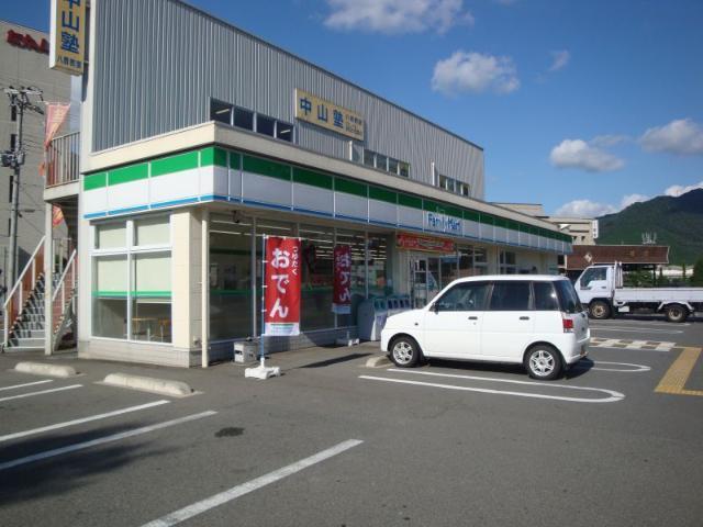 ファミリーマート八鹿店：230m
