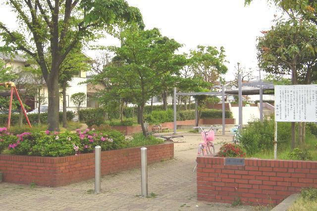 公園：970m