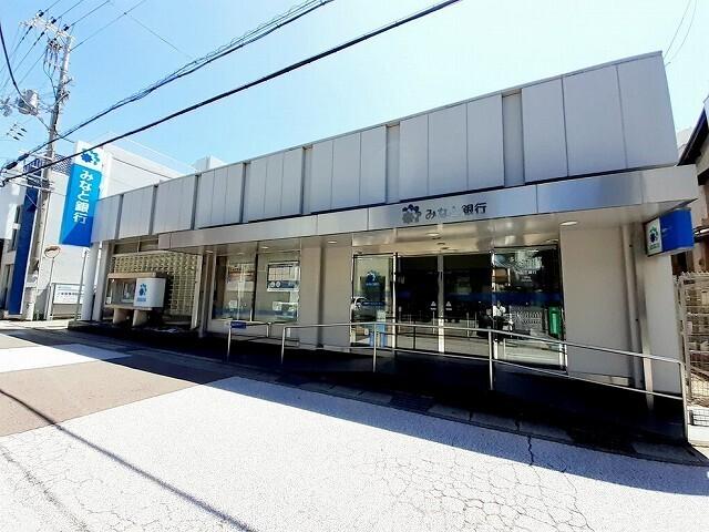 みなと銀行二見店：250m