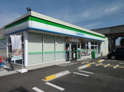ファミリーマート：500m