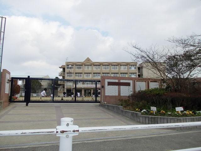 長坂中学校：800m
