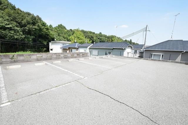 プロスペラール（305） 駐車場