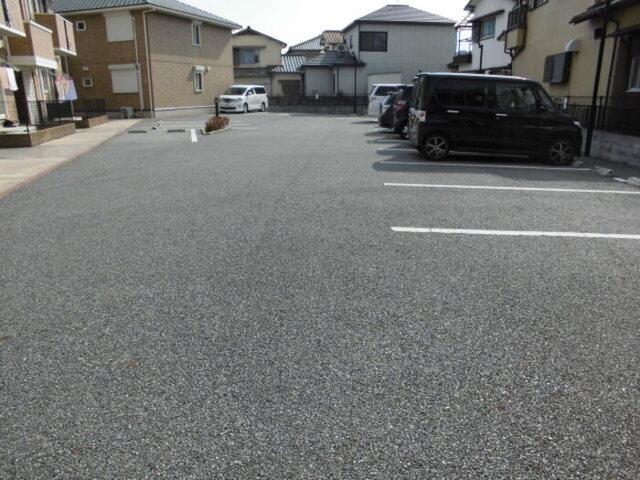 パインハイツ　Ｂ棟（101） 駐車場