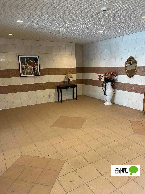 神戸市東灘区甲南町マンション エントランス