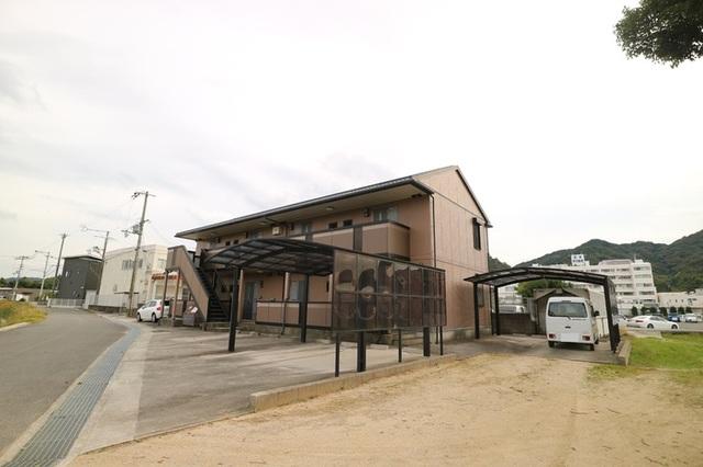 エフハウス桑間（203） 駐車場