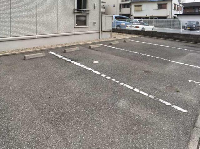 ソフィアコート御影（103） 駐車場