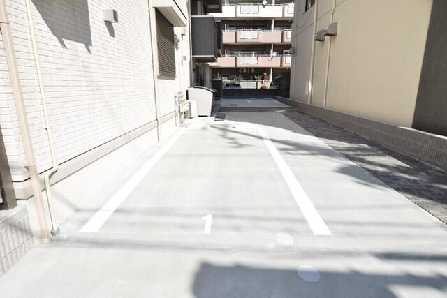 Habitation神戸（302） 駐車場
