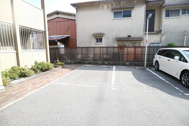 ナイスコート　Ⅱ（106） 駐車場