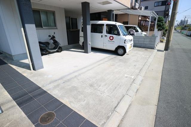 Dolce Amaro（306） 駐車場