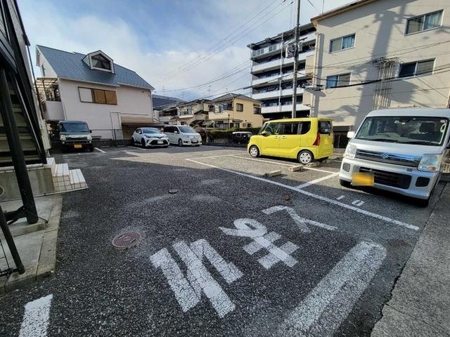 ネオフォレスト昆陽池（203） 駐車場